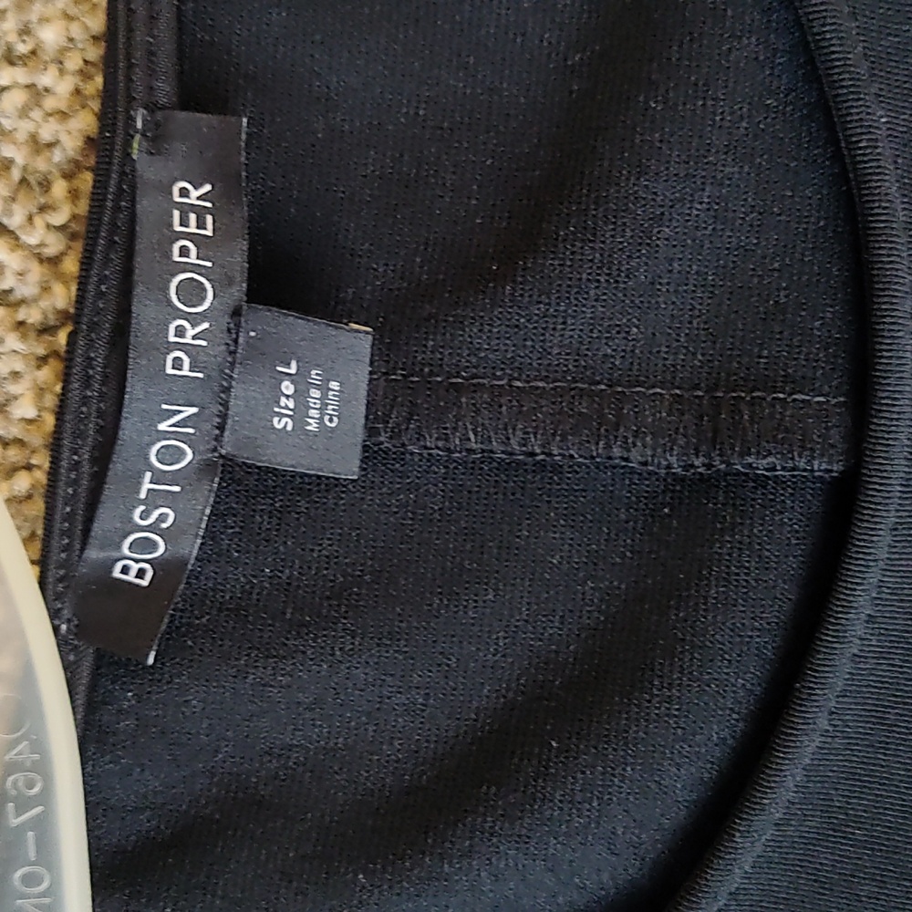 Boston Proper Travel Cold Shoulder Black Top Large - Picture 4 of 6